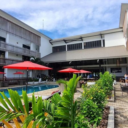 Lava Hotel Апіа Екстер'єр фото