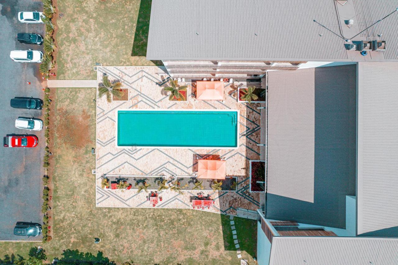 Lava Hotel Апіа Екстер'єр фото