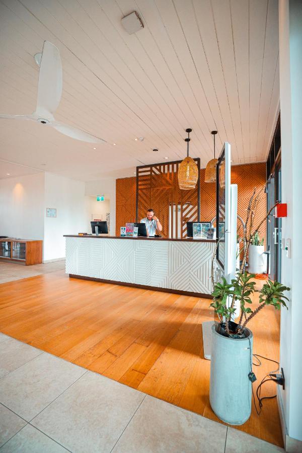 Lava Hotel Апіа Екстер'єр фото