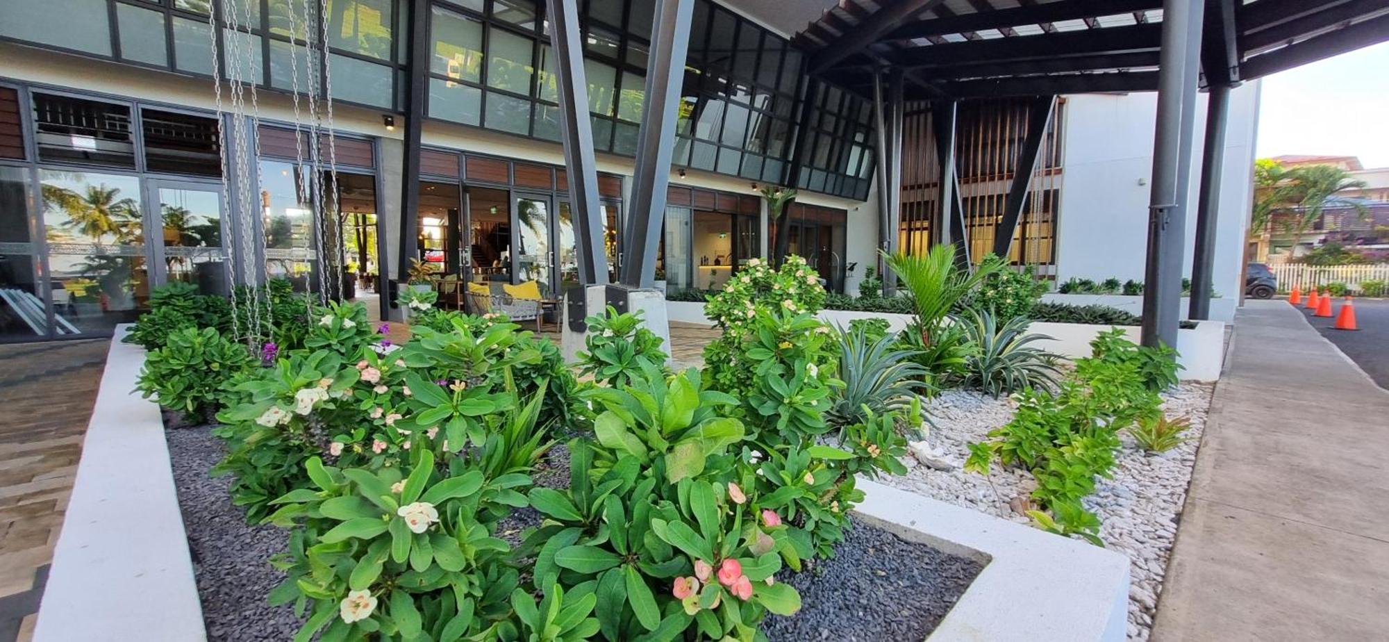 Lava Hotel Апіа Екстер'єр фото